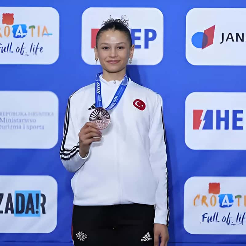 Fatma Naz Yenen