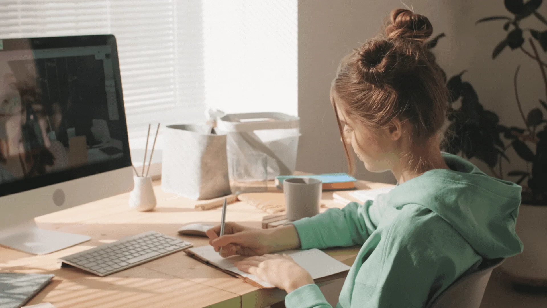 تعلم الأطفال الإنجليزية لـ ٣ أسباب