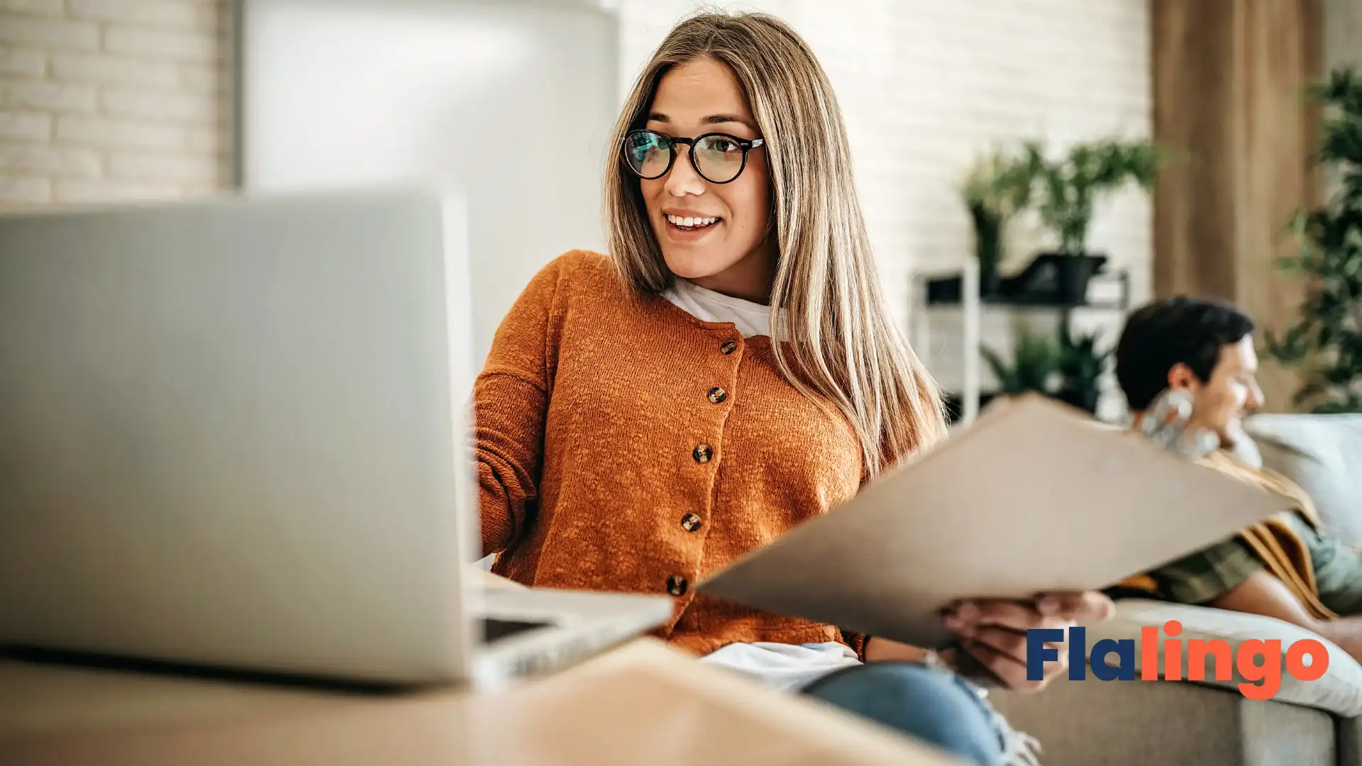 The AI Revolution in Online Teaching: How Flalingo's FLAI Makes You a Better Instructor