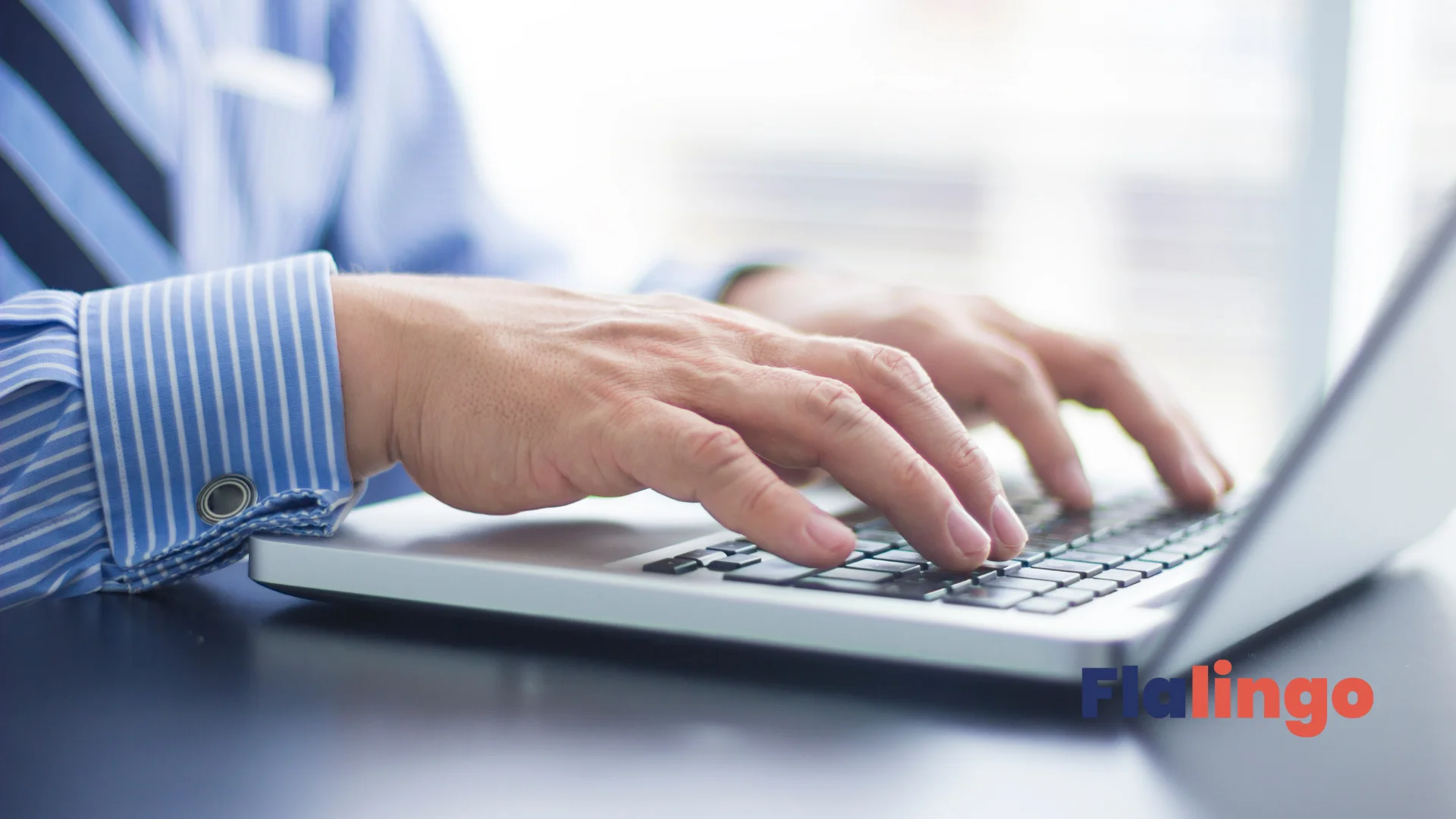 İngilizce E-Posta Nasıl Yazılır? Resmi ve Günlük Kullanım İçin Örnekler