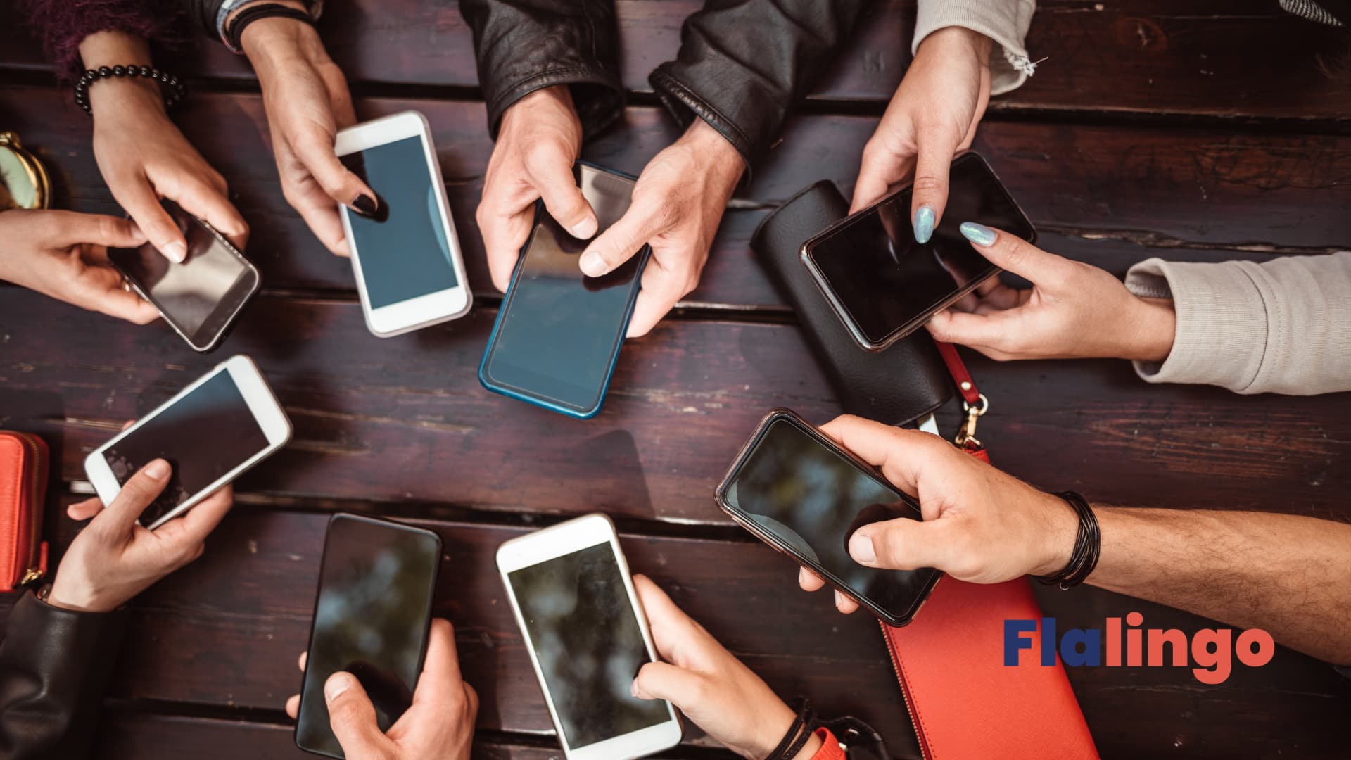 Flalingo ile Sosyal Medya İngilizcesi: Overthink, Oversharing Ne Demek?